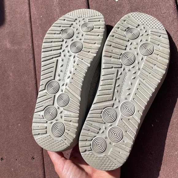 Skechers boys taupe dress shoes size 1 memory foam - Picture 6 of 7